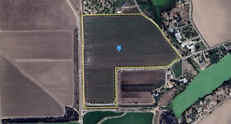 122 Lion Lake Dr S, Progreso Lakes, TX 78596