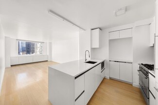 301 W 53rd St Unit 12K, New York, NY 10019
