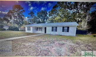 700 Thornwood Way, Hinesville, GA 31313