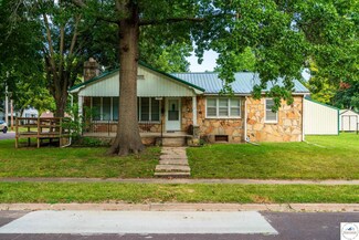 1801 S Beacon Ave, Sedalia, MO 65301
