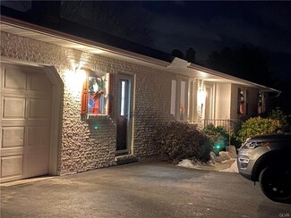 2585 Community Dr, Bath, PA 18014