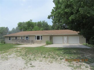 8502 NW County Road 31, Adrian, MO 64720