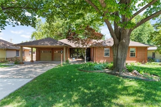 1613 E 32nd St, Tulsa, OK 74105