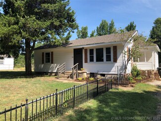 533 E Oak St, Skiatook, OK 74070