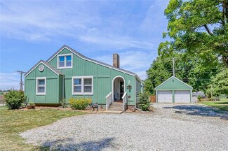 17004 E R D Mize Rd, Independence, MO 64057