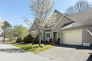 4 Bishops Park, Mashpee, MA 02649