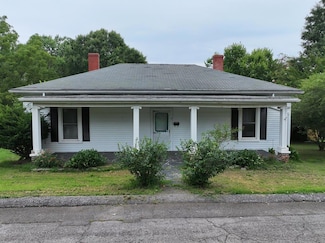 15 Dula St, Danville, VA 24541