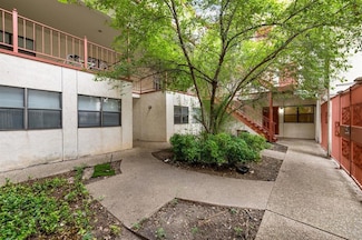706 W 22nd St Unit 204, Austin, TX 78705