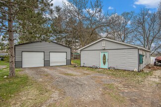 33290 Oak Leaf Trail, Colon, MI 49040