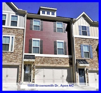 1005 Brownsmith Dr, Apex, NC 27502