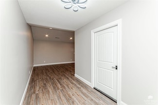 2046 Sutter Woods Rd, Junction City, KS 66441