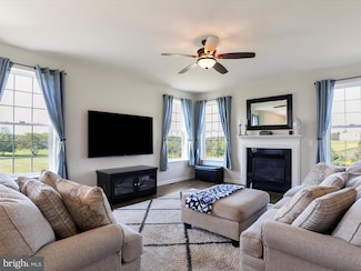 1147 Fox Run Terrace, Hanover, PA 17331
