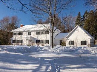 142 Acorn Ln, Shelburne, VT 05482