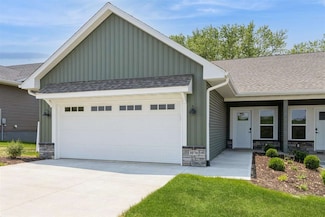 1070 Switchgrass Ln, Ely, IA 52227