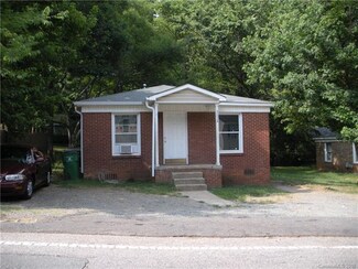 3032 Seymour Dr, Charlotte, NC 28208