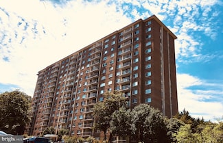 2059 Huntington Ave Unit 1403, Alexandria, VA 22303