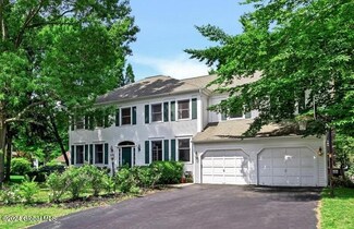 1006 di Bella Dr, Schenectady, NY 12303