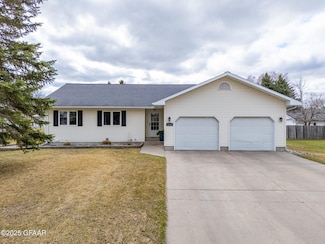 2133 5th Ave NW, East Grand Forks, MN 56721