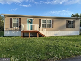 215 Merry St, Hamburg, PA 19526