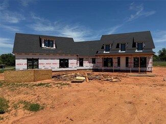 920 Hidden View Acres Dr, Blanchard, OK 73010