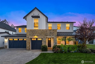 8759 NE Winslow Grove Ct, Bainbridge Island, WA 98110