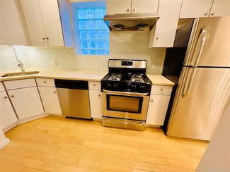 143-28 41st Ave Unit 6, Flushing, NY 11355