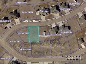 1604 Arnold Palmer Ln, Elk Point, SD 57025