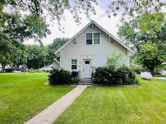 119 N Walnut St, Avon, SD 57315