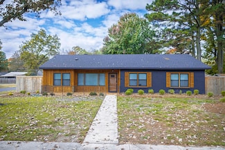 1212 S Leslie St, Stuttgart, AR 72160