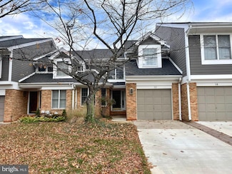 12 River Oaks Cir, Pikesville, MD 21208