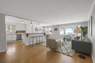 15401 Willowood Dr, Minnetonka, MN 55345