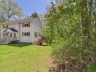 8 Lincoln Dr Unit B, Hooksett, NH 03106