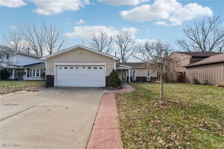 649 University Ave, Elyria, OH 44035