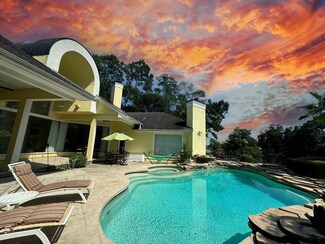 30 Windward Ct, Spring, TX 77381