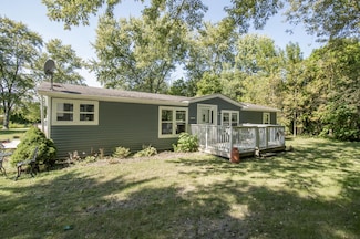 15806 Clark St, Lowell, IN 46356