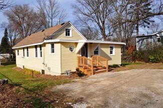 34796 N Holman Ave, Ingleside, IL 60041