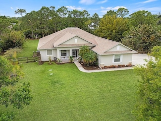 10617 Pine Cone Ln, Fort Pierce, FL 34945