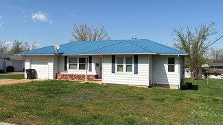126 Hume St, Perryville, MO 63775