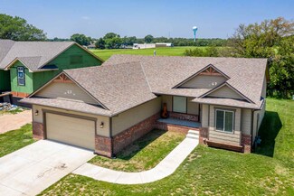 165 Longhorn Ct, Clearwater, KS 67026