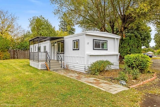 17 Spring St, Rockford, WA 99030