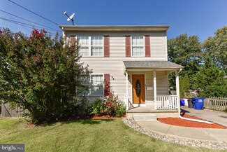 79 Pine St, Beverly, NJ 08010