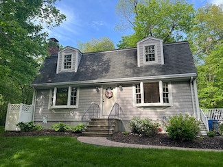 190 Sheldon Rd, Wrentham, MA 02093