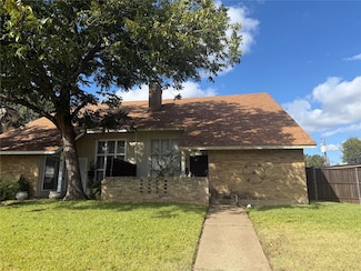 13329 Southview Ln, Dallas, TX 75240