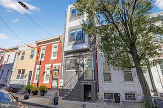 419 Emily St, Philadelphia, PA 19148