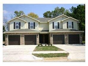 2103 Azlin Place Unit A, Siloam Springs, AR 72761