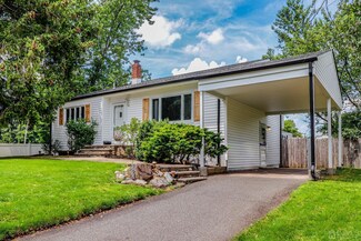 20 Nancy Cir, Edison, NJ 08817