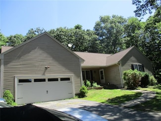 19 Outlook Way, West Greenwich, RI 02817