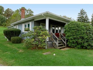 2423 Rochester Rd, Sewickley, PA 15143