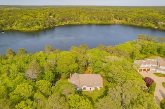 23 Walkerwoods Dr, Harwich, MA 02645