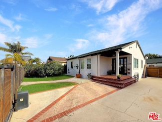 6462 Teesdale Ave, North Hollywood, CA 91606